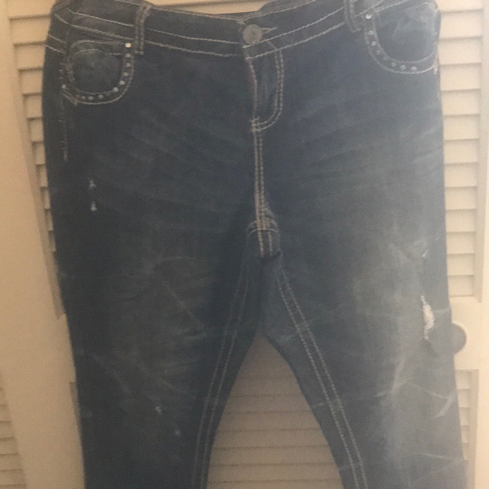 Almost famous jeans - Picture 2 of 2